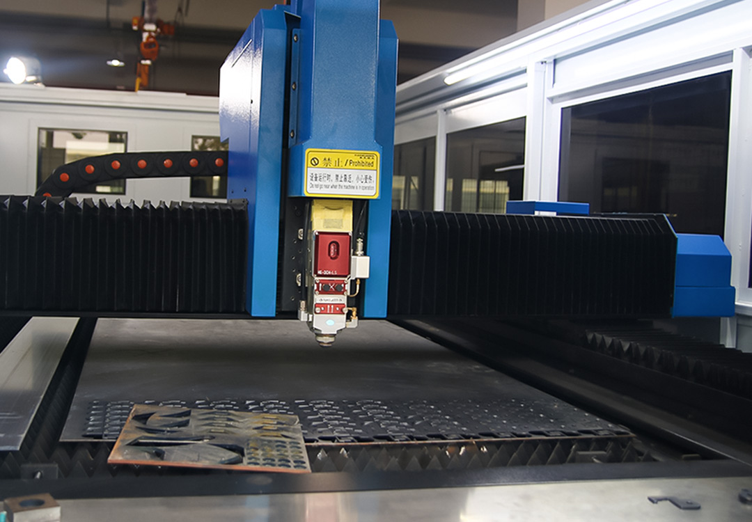激光切割机-宽1080-200K-5张.jpg